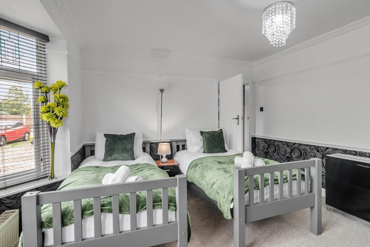 4Br Long Stays Free Parking High Speed Wi-Fi Horsford المظهر الخارجي الصورة